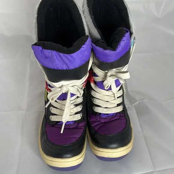 COUGAR Womens/Youth Retro Grabber Snow Boots Cherry Graffiti Purple Black Size 5 - Picture 6 of 10